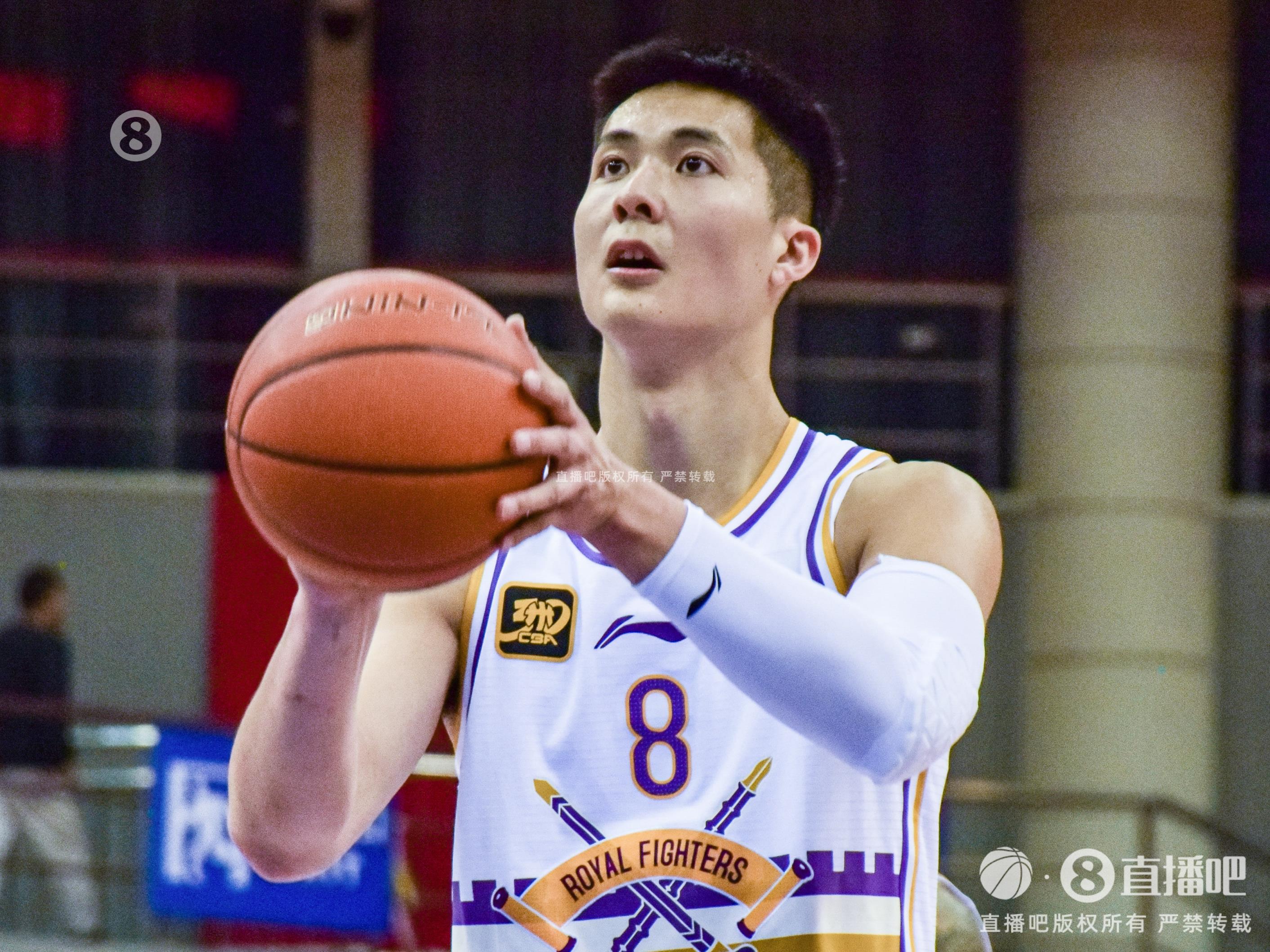 拼盡全力！朱松瑋11中9拿到22分4板6助 三分6中4